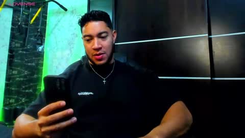 Snapshot of dixon_ray_ chatting on 07-07-26, 01:30 Dixon online show from 07-07-26, 01:30