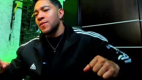 Snapshot of dixon_ray_ chatting on 07-25-26, 01:58 Dixon online show from 07-25-26, 01:58