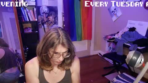 Rae online show from 10-19-25, 01:17