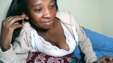 Snapshot of djamellah chatting on 07-06-26, 03:03 djamellah online show from 07-06-26, 03:03
