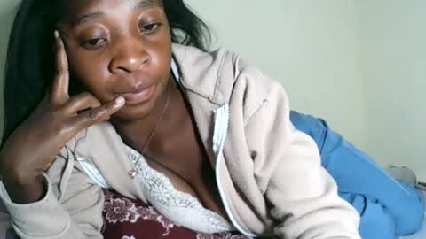 Snapshot of djamellah chatting on 07-07-26, 06:47 djamellah online show from 07-07-26, 06:47