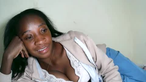 Snapshot of djamellah chatting on 07-09-26, 05:17 djamellah online show from 07-09-26, 05:17