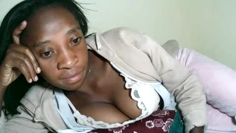 Snapshot of djamellah chatting on 07-15-26, 01:22 djamellah online show from 07-15-26, 01:22