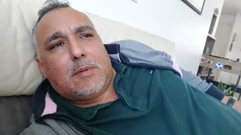 djeauzy77 online show from 04-08-26, 09:09