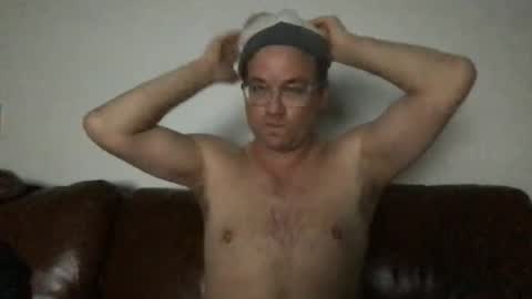 Snapshot of djswpy chatting on 02-04-26, 09:37 TriflinYoBitch online show from 02-04-26, 09:37