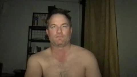 Snapshot of djswpy chatting on 02-25-26, 05:39 TriflinYoBitch online show from 02-25-26, 05:39