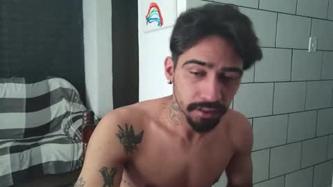 Snapshot of dmacedo96 chatting on 10-22-25, 03:45 AmigodotadoZL online show from 10-22-25, 03:45