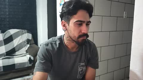 Snapshot of dmacedo96 chatting on 10-30-25, 04:52 AmigodotadoZL online show from 10-30-25, 04:52