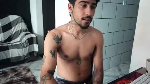 Snapshot of dmacedo96 chatting on 11-17-25, 03:07 AmigodotadoZL online show from 11-17-25, 03:07