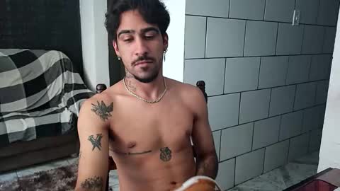 Snapshot of dmacedo96 chatting on 11-28-25, 05:04 AmigodotadoZL online show from 11-28-25, 05:04