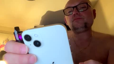 Snapshot of dmax1969forever chatting on 01-10-26, 04:14 dmax1969forever online show from 01-10-26, 04:14