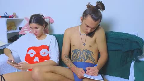 Snapshot of do_u_know_them chatting on 11-14-25, 01:54 Kirahe Mirashe online show from 11-14-25, 01:54