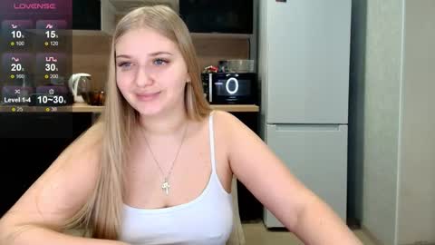 Snapshot of do_u_want_alice chatting on 01-17-26, 05:34 Alice online show from 01-17-26, 05:34