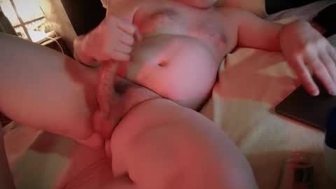 Snapshot of dobbyboy12 chatting on 11-22-25, 04:33 Saint James online show from 11-22-25, 04:33