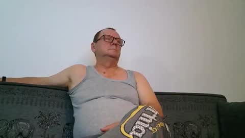 Snapshot of dobrybogdan chatting on 11-23-25, 05:02 dobrybogdan online show from 11-23-25, 05:02