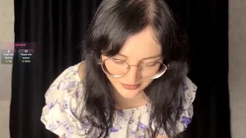 Snapshot of dodiebabikian chatting on 11-29-25, 09:18 Annie PVT IS OPEN online show from 11-29-25, 09:18