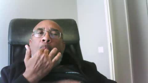 Snapshot of dofrank969 chatting on 11-06-25, 09:54 dofrank969 online show from 11-06-25, 09:54