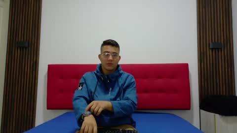 Snapshot of dogerman_01 chatting on 05-29-26, 11:19 01 online show from 05-29-26, 11:19