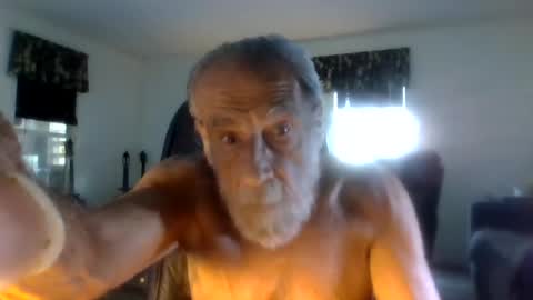 Snapshot of dogluc7 chatting on 06-11-26, 07:12 dogluc7 online show from 06-11-26, 07:12