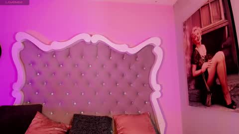 dolarcity760752 online show from 11-23-25, 05:51