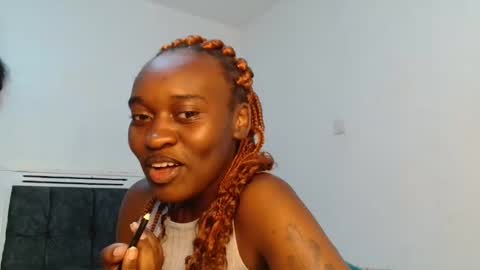 Snapshot of dolce_amber chatting on 11-12-25, 09:42 Dolce online show from 11-12-25, 09:42