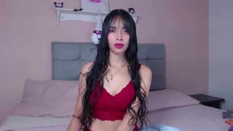 Snapshot of dolce_horny chatting on 11-04-25, 12:48 Dolce online show from 11-04-25, 12:48