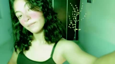 DOLCE XOXO online show from 06-04-26, 01:17