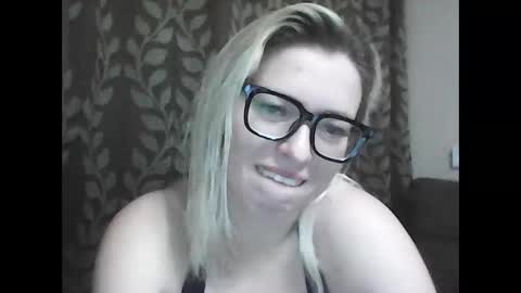 Snapshot of dolce_tempt chatting on 12-15-25, 06:56 dolce_tempt online show from 12-15-25, 06:56