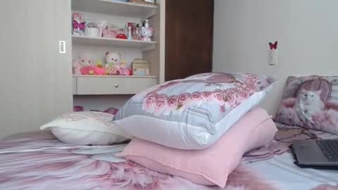 Dolcevainin online show from 02-11-26, 03:06