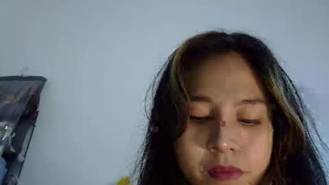 Snapshot of dolfvlucy chatting on 02-09-25, 04:07 dolf william online show from 02-09-25, 04:07