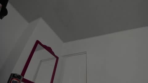 Snapshot of doll10starx chatting on 12-20-24, 03:42 Ludika Santiago online show from 12-20-24, 03:42