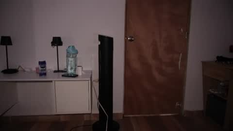 Snapshot of doll4you_ chatting on 06-14-26, 03:14 Alice y Ros online show from 06-14-26, 03:14