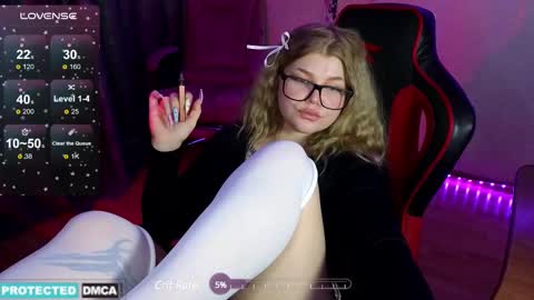 Chloe online show from 12-29-24, 01:34