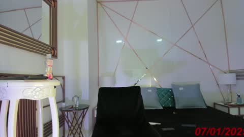 ISA DOLL online show from 01-07-25, 12:41