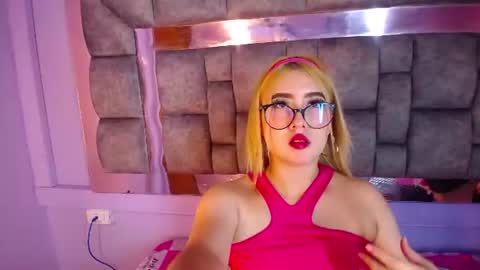 Snapshot of doll_kitty_ chatting on 07-07-26, 11:58 Kitty online show from 07-07-26, 11:58