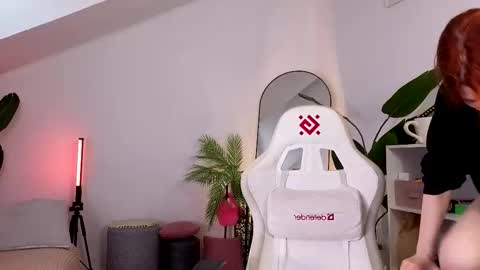 Your doll Lesli online show from 10-05-25, 06:12