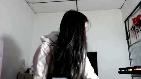 Snapshot of doll_sary chatting on 02-12-25, 02:56 Catherine XXX online show from 02-12-25, 02:56