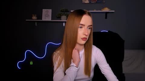 Snapshot of doll_vey chatting on 09-18-25, 07:38 doll_vey online show from 09-18-25, 07:38