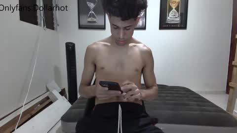 DollarHot30 online show from 03-01-25, 03:43