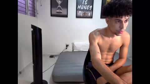 DollarHot30 online show from 10-20-25, 10:27