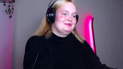 Snapshot of dolled_up_cvnt chatting on 10-25-25, 07:08 Miss Rose online show from 10-25-25, 07:08