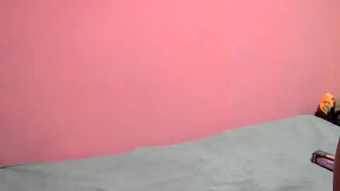 Snapshot of dollepoupee chatting on 10-21-25, 05:30 dollepoupee online show from 10-21-25, 05:30