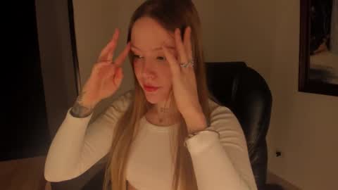 You can call me Pretty  online show from 12-03-25, 08:56