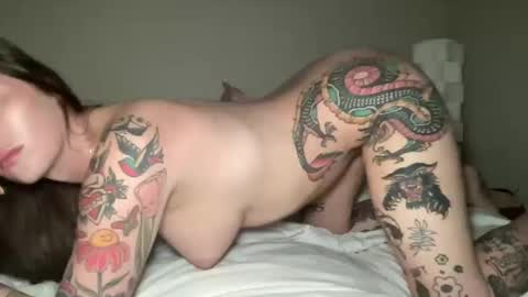 Snapshot of dollofyourdreamss chatting on 03-10-26, 04:50 sky online show from 03-10-26, 04:50