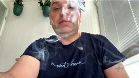 Snapshot of dollpetal chatting on 06-07-26, 12:31 dollpetal online show from 06-07-26, 12:31