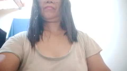 Snapshot of dolly926661 chatting on 07-12-26, 01:29 dolly926661 online show from 07-12-26, 01:29