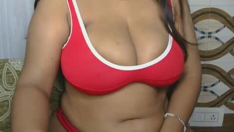 Snapshot of dolly_2 chatting on 02-04-25, 04:26 dolly_2 online show from 02-04-25, 04:26