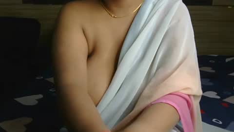 Snapshot of dolly_2 chatting on 02-14-25, 07:17 dolly_2 online show from 02-14-25, 07:17