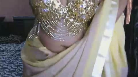 Snapshot of dolly_2 chatting on 10-09-25, 03:59 dolly_2 online show from 10-09-25, 03:59