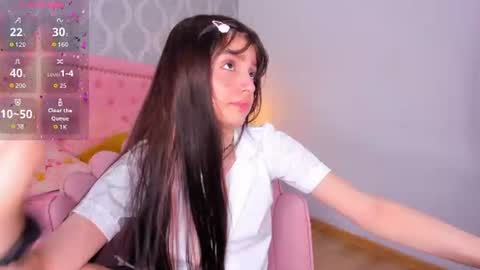 Snapshot of dolly_kitter chatting on 06-19-26, 12:31 dolly_kitter online show from 06-19-26, 12:31